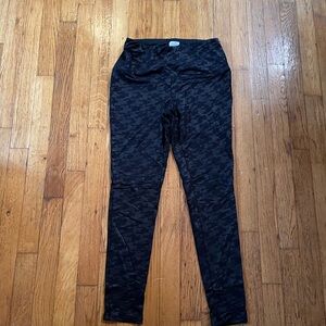 Chico's women’s Black Patterned Leggings